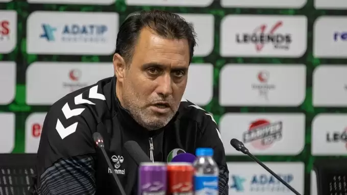 Sakaryaspor'da flaş istifa!