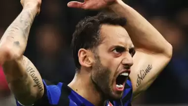 Inter, Hakan Çalhanoğlu'nun füzesiyle kazandı!