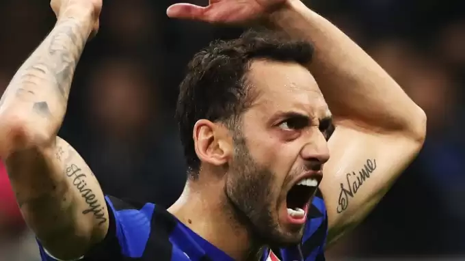 Inter, Hakan Çalhanoğlu'nun füzesiyle kazandı!