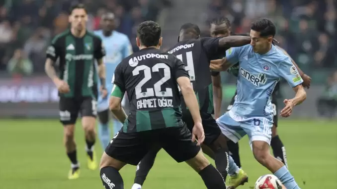 Kocaelispor ile Kasımpaşa puanları paylaştı!