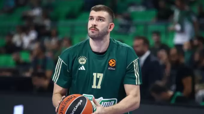 Panathinaikos'un eski Merkezefendili yıldızından tarihi performans!