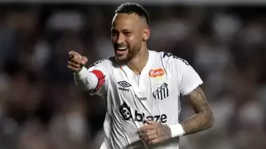 Neymar, çocukluk aşkını küme düşmekten kurtardı