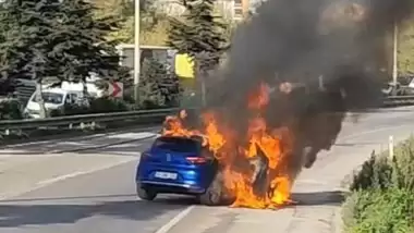 Süper Lig'in yıldızı ölümden döndü! Otomobil seyir halindeyken alev aldı