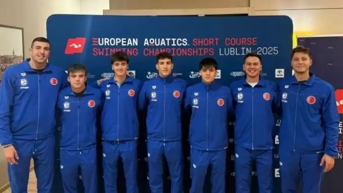 Milli yüzücülerden Şampiyona'da üç madalya