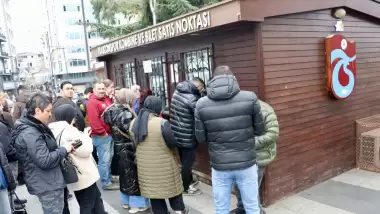 Trabzonspor-Beşiktaş maçının biletleri satışa çıktı! İşte en yüksek ve en düşük fiyat...