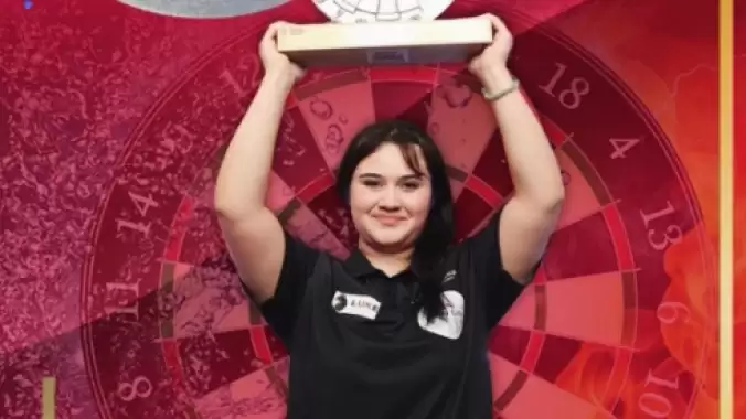 Zehra Gemi, Dünya Dart Şampiyonası'nda tarihe geçti!