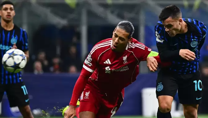 Hakan Çalhanoğlu'nun devam edemediği maçta Inter, Liverpool'a diş geçiremedi