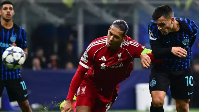 Hakan Çalhanoğlu'nun devam edemediği maçta Inter, Liverpool'a diş geçiremedi