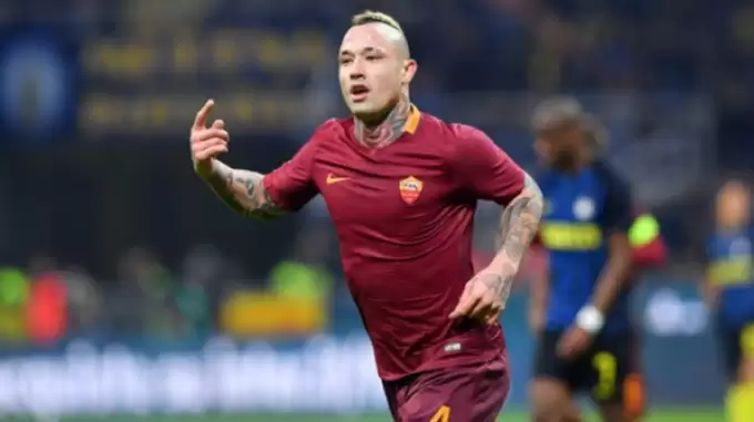 Yıldız futbolcudan itiraf: Monchi beni Türklere satmaya çalıştı