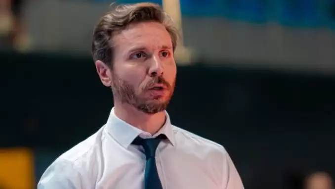 Başantrenör Alper Hamurcu ile yollar ayrıldı