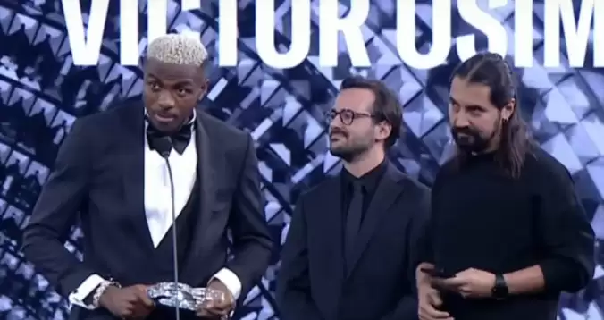 Yılın sporcusu ödülünü aldı "Yaşasın Galatasaray" dedi