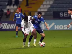 Kasımpaşa- Gençlerbirliği maçında gol sesi yok!