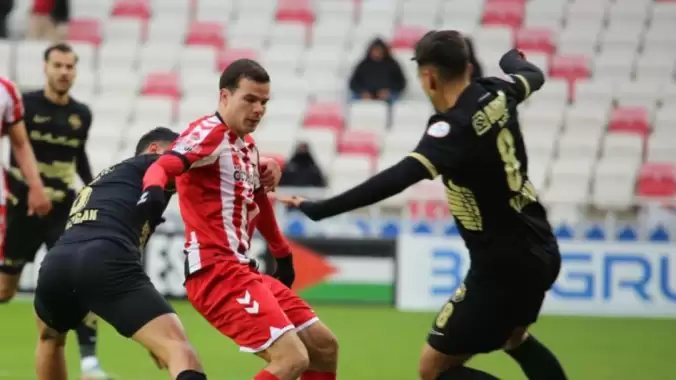Sivasspor - Çorum FK maçında kazanan çıkmadı!