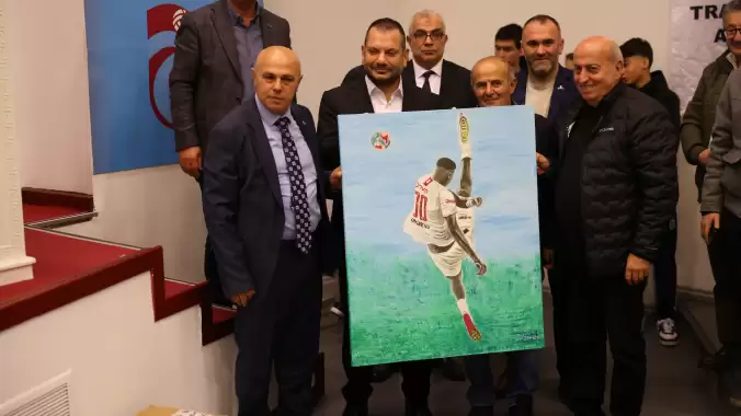 Ertuğrul Doğan, amatör kulüplere malzeme yardım törenine katıldı