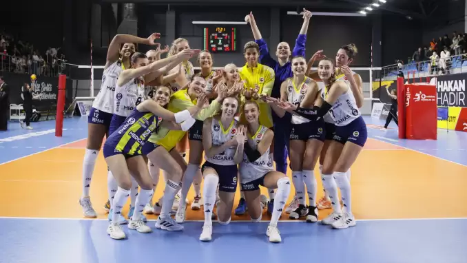 Fenerbahçe Medicana set vermeden kazandı!