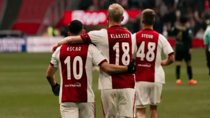 Der Klassieker'de gülen taraf Ajax oldu