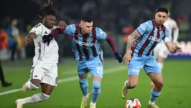 Trabzonspor-Beşiktaş derbisi alev aldı! 38 dakikada 4 gol, 1 kırmızı