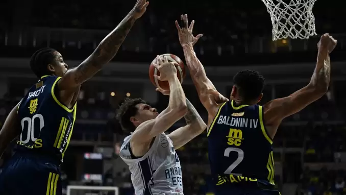 Dev derbide kazanan Fenerbahçe Beko oldu: Şehmus Hazer'den kariyer rekoru!