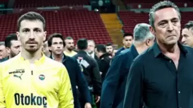 Ali Koç, Mert Hakan Yandaş’ı ziyaret etti! 