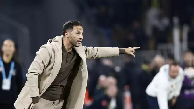 Fenerbahçe Teknik Direktörü Domenico Tedesco: "Resmen alev alıyor!"