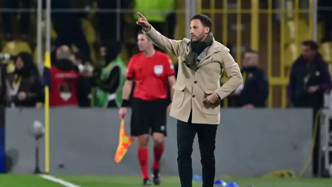 Domenico Tedesco: "Mükemmel olmak için her iki devreyi de iyi oynamalısınız"