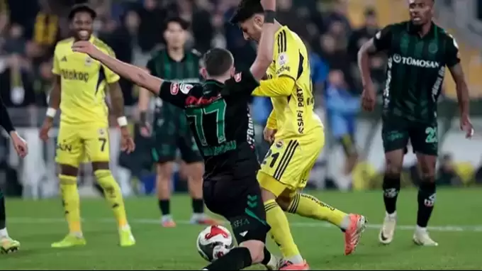 Yazarlardan ortak yorum: “Fenerbahçe kontrolü baştan aldı”