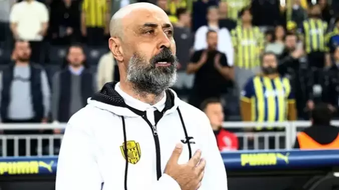 Canlı yayında söyledi: Tolunay Kafkas’tan Fenerbahçe’ye forvet önerisi