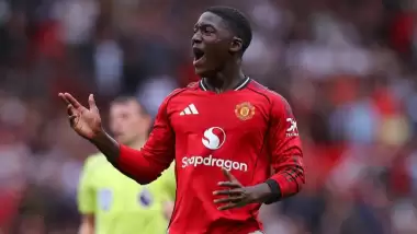 Beşiktaş ve Fenerbahçe takip ediyordu: Takımından ayrılmak istediği iddia edildi!