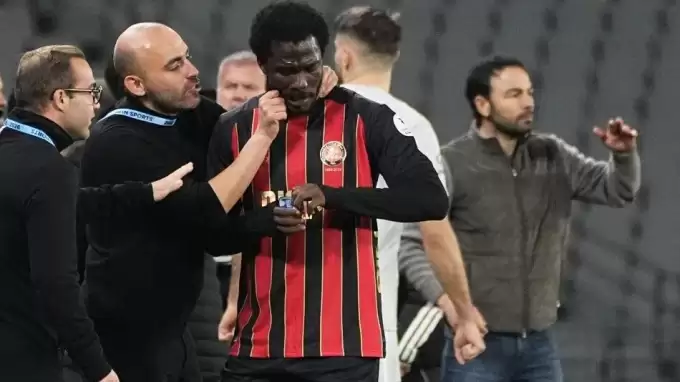 Süper Lig’de ilk yarı bitmeden 14 teknik direktör değişti