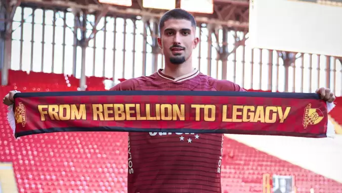 Süper Lig ekibinden flaş hamle! Transfer sezonu başlamadan imzayı attırdı, anlaşmayı duyurdu