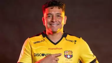 Futbol dünyası şokta! Barcelona'lı futbolcu sokak ortasında öldürüldü