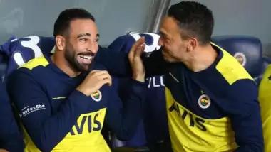 Fenerbahçe'nin eski yıldızı sahnelere adım atıyor!