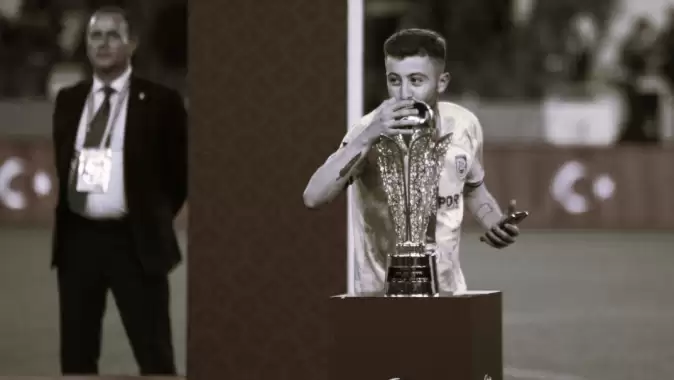 İzmit'te silahlı kavga! Futbolcu ağır yaralandı...