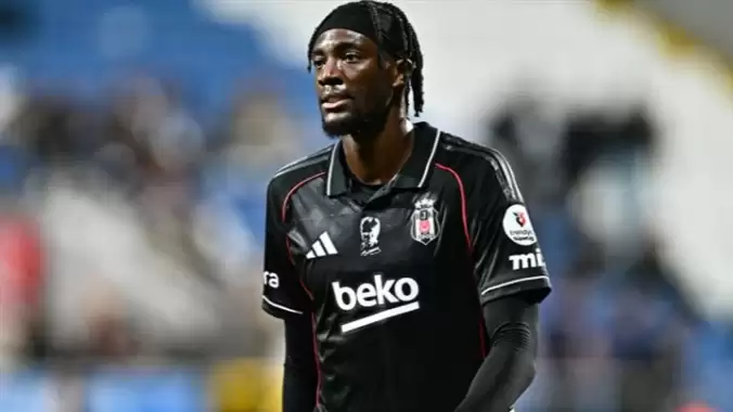 Beşiktaş'ta Tammy Abraham maça devam edemedi: Direkt soyunma odasına gitti!