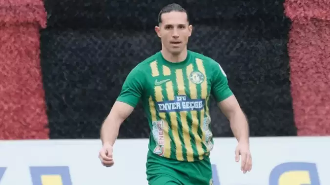 Levent Gülen’den kırmızı kart sonrası özür mesajı