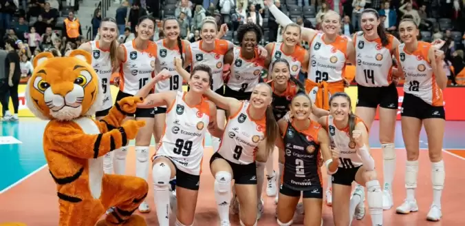 Eczacıbaşı'nda şok! Resmi açıklama geldi, tüm takım...