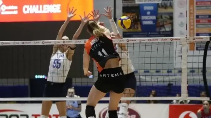 Eczacıbaşı Dynavit deplasmanda set vermeden kazandı!