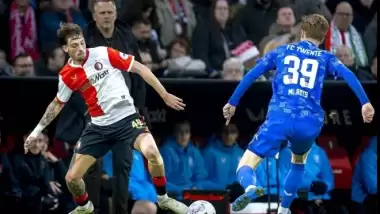 Feyenoord sahasında takıldı!