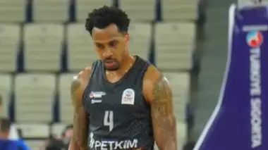 Ege temsilcilerinin maçında kazanan Petkim