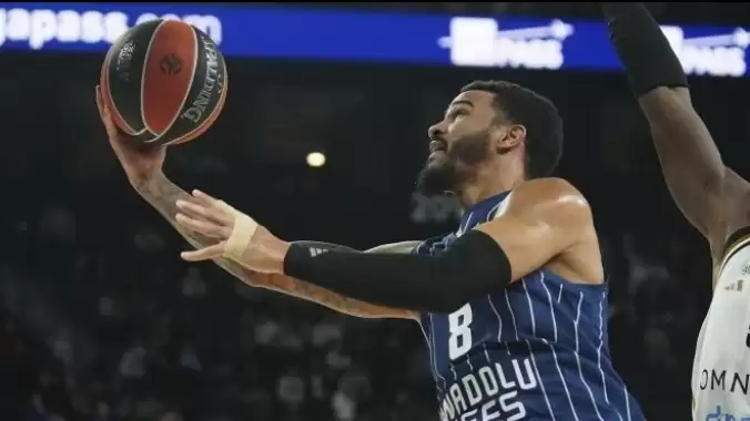 Anadolu Efes–Hapoel IBI maçı için karar verildi! O ülkede oynanacak