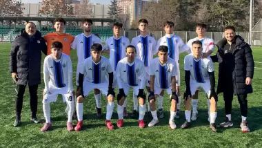 Erciyes 38 FK , U18 takımı 14’de 14 yaptı