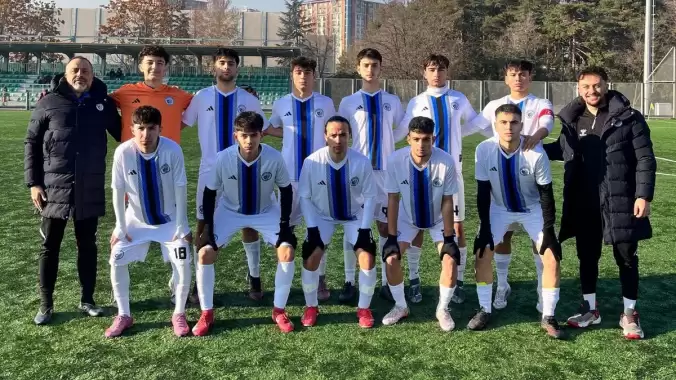 Erciyes 38 FK , U18 takımı 14’de 14 yaptı