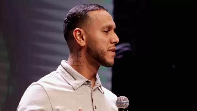 Josef de Souza'dan derbi paylaşımı