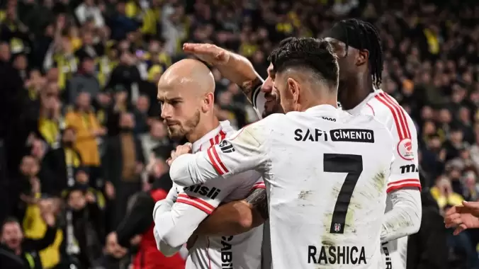 Cerny derbide perdeyi açtı