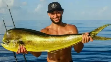 Ben Simmons NBA beklerken rotayı profesyonel balıkçılığa çevirdi