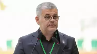 Ömer Atiker ve futbol denilen arena