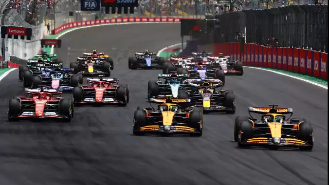 Formula 1’de daha önce hiç olmadı! McLaren’ın yeni aracı dudak uçuklattı