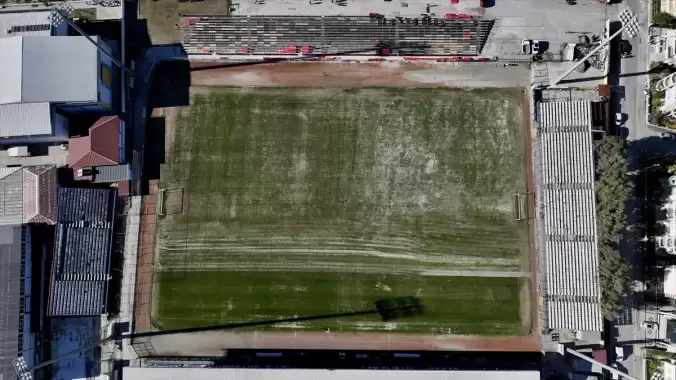 Fethiye İlçe Stadı'nda Galatasaray maçı hazırlığı! 3 bin kişilik portatif tribün...