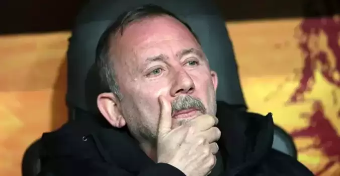 Beşiktaş'ta Mert ve Necip'in ardından bir veda daha! Sergen Yalçın istedi, yönetim yerine getirdi