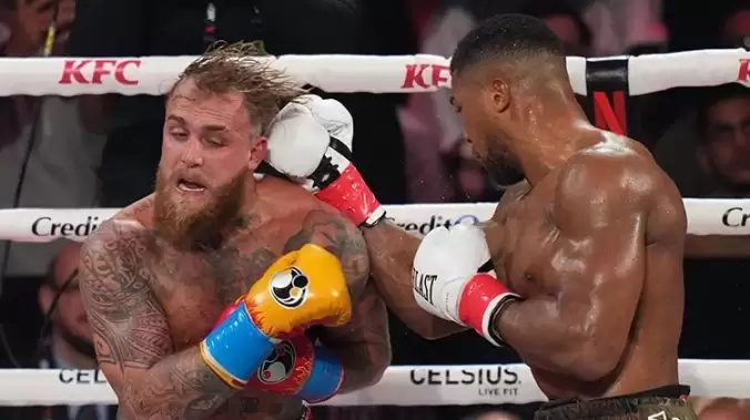 Boksör Anthony Joshua trafik kazasına karıştı: İki ölü